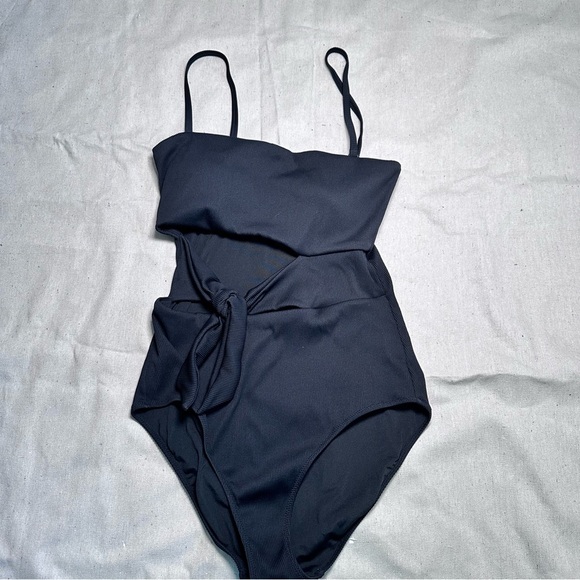 Andie Black Women L One Piece Swimsuit Cutout Bow Detail Removable pads & Straps - Picture 14 of 15